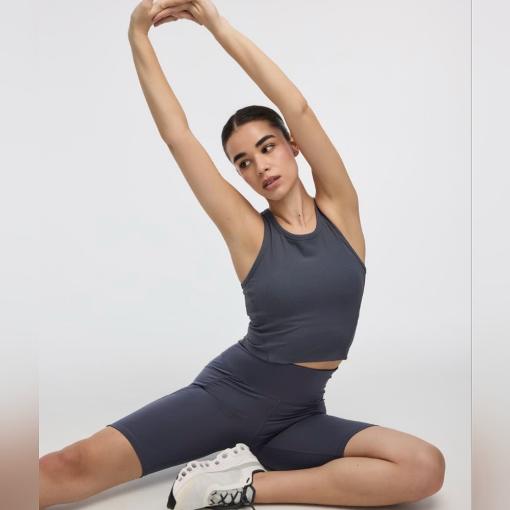 Women's Gray Ribbed Crop Tank